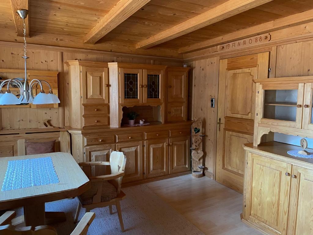 Η κουζίνα ή μικρή κουζίνα στο Appartement Birkheim