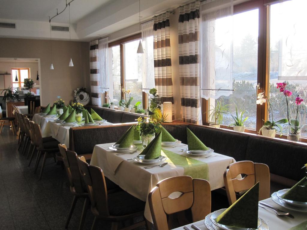 Restaurace v ubytování Rhön-Hotel Sonnenhof - Restaurant & Café