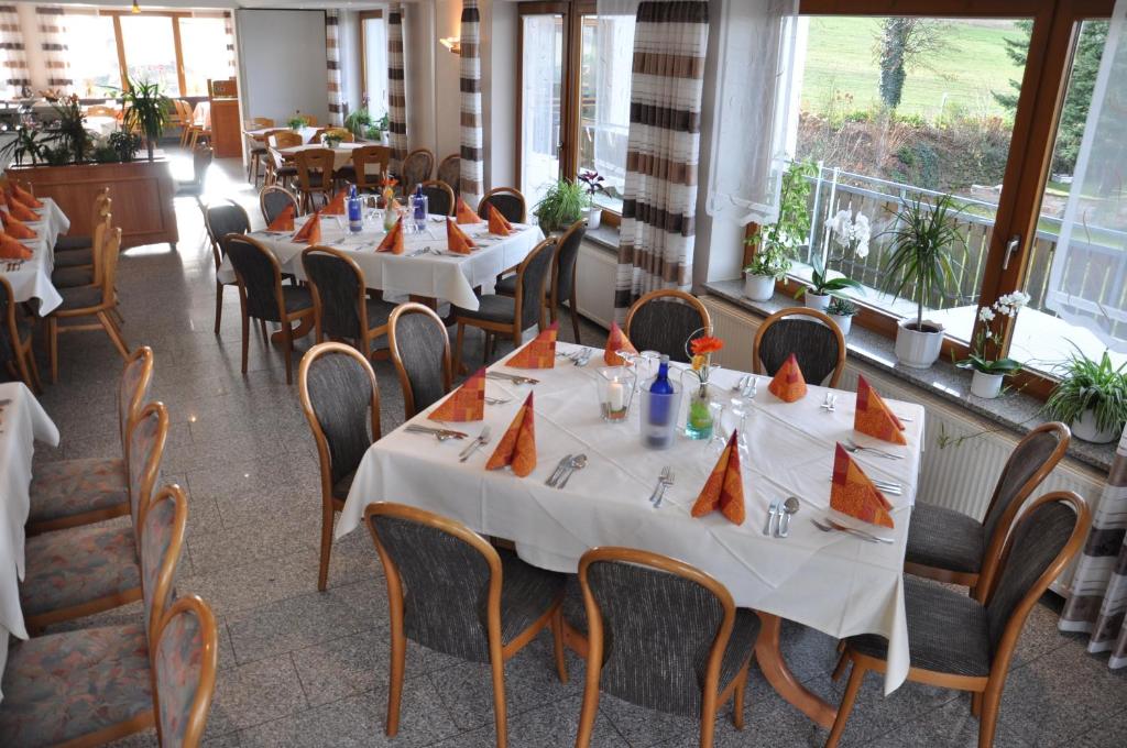 Restaurace v ubytování Rhön-Hotel Sonnenhof - Restaurant & Café