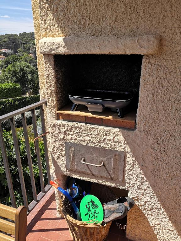 Balkón nebo terasa v ubytování Appartement cosy vue mer à 50 m de la plage - refait à neuf et climatisé