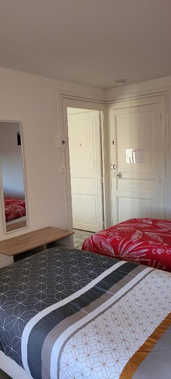 Auberge Gauloise - Family Room With Bathroom
