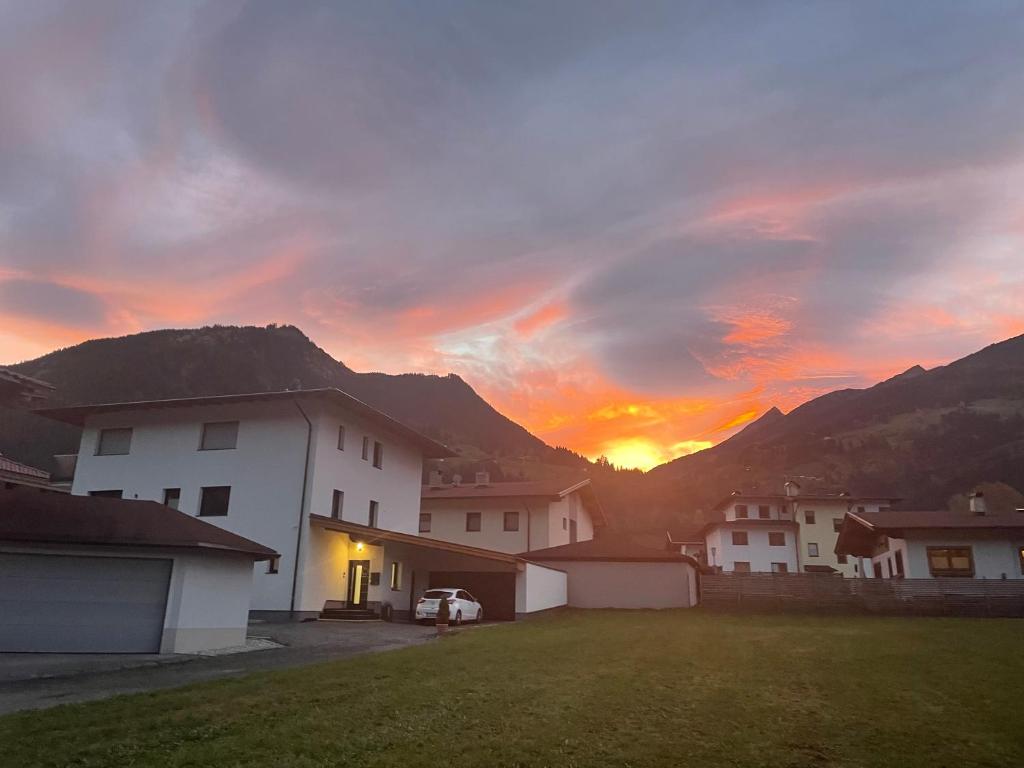 Výhľad na hory alebo výhľad na hory priamo z apartmánu