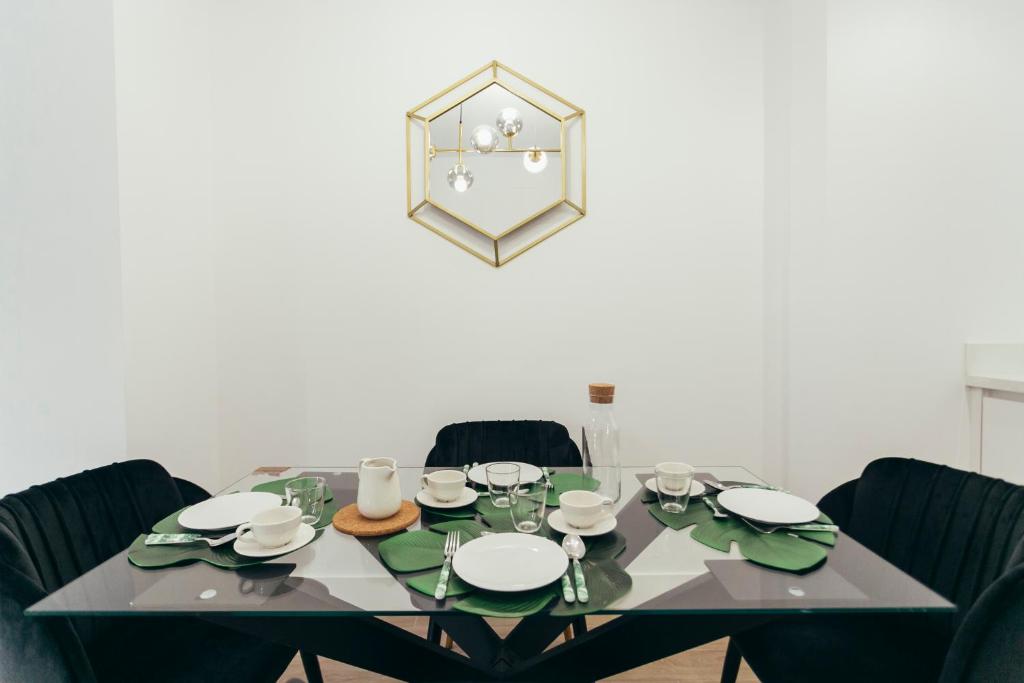 Fotografia z galérie ubytovania Modern with balcony- 2Bd 2Bth- San Vicente v destinácii Seville