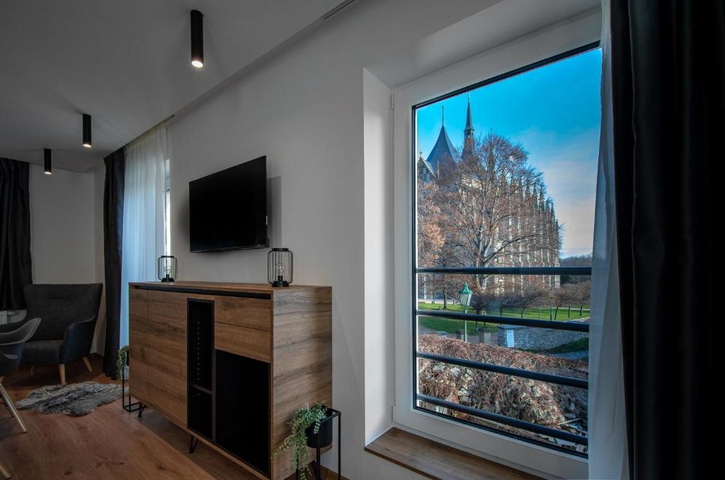 Vista Apartments - 14