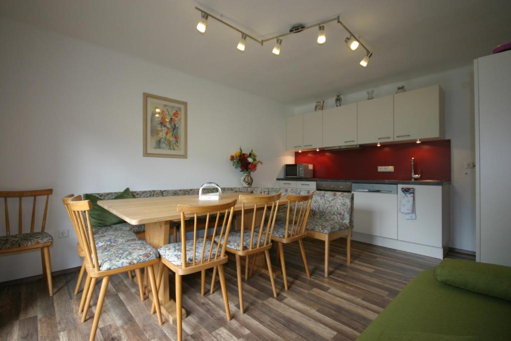 Kuchyňa alebo kuchynka v ubytovaní Appartement-Reiteralm