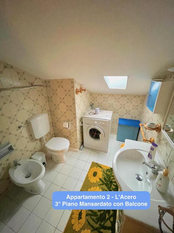 A bathroom at Il Tiglio Gressan