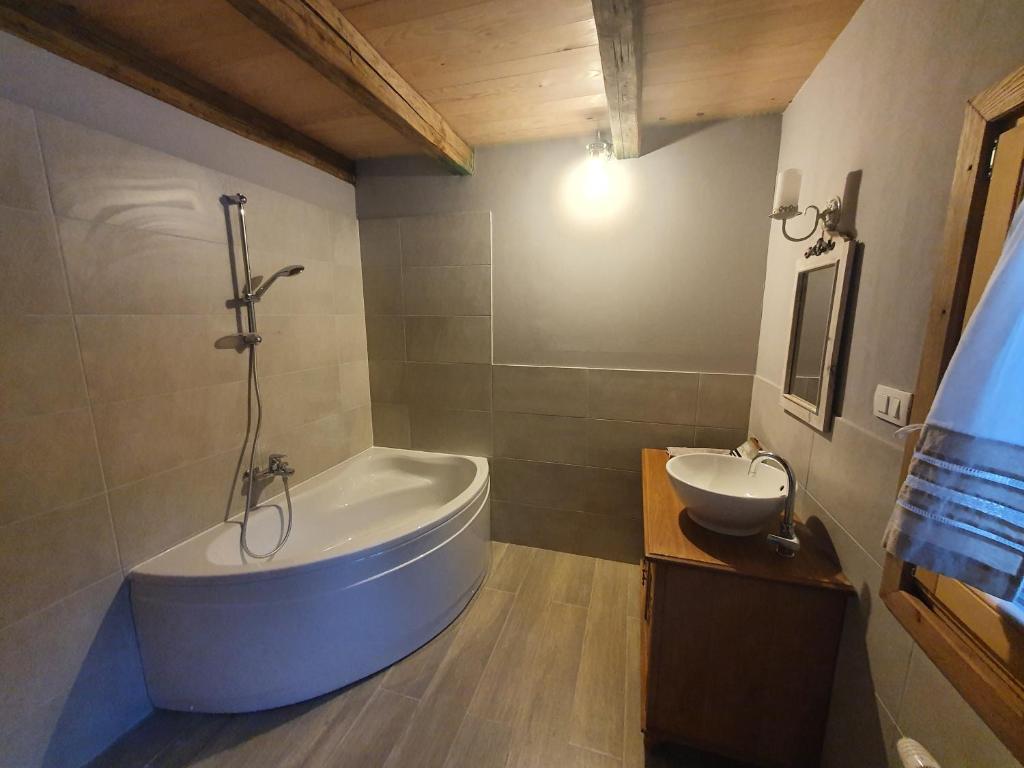 Kúpeľňa v ubytovaní Starry Laz mountain house