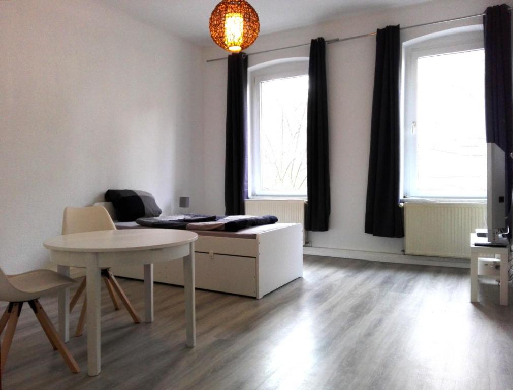 Fotografie z fotogalerie ubytování Monteurwohnung bei Nina v destinaci Zeitz