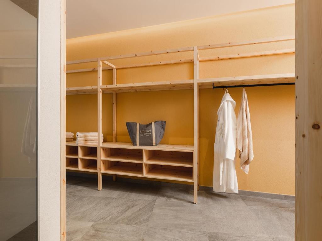 Postel nebo postele na pokoji v ubytování alpina&more APARTMENTS I ZIMMER