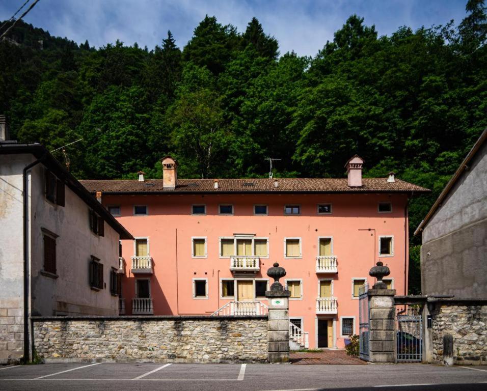 Afbeelding uit fotogalerij van Perarolo Apartments in Perarolo di Cadore