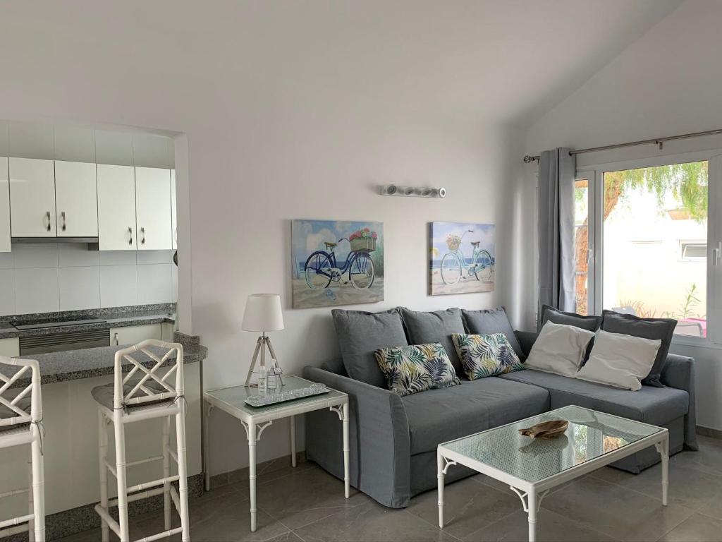 A seating area at Casa Acqua