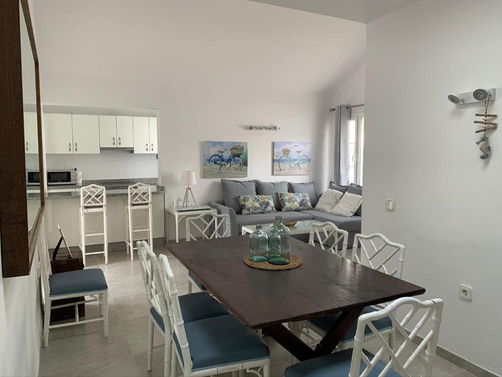 A kitchen or kitchenette at Casa Acqua