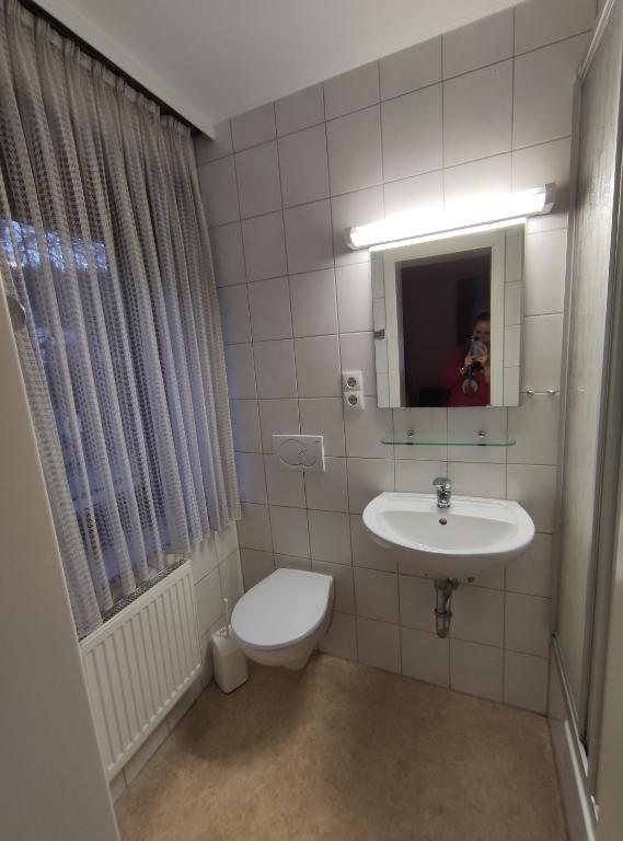 Koupelna v ubytování Gasthaus L&A Kunz