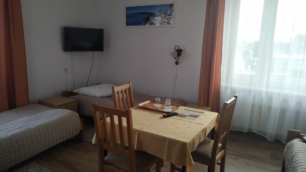 Posteľ alebo postele v izbe v ubytovaní Hotel Eden 24h