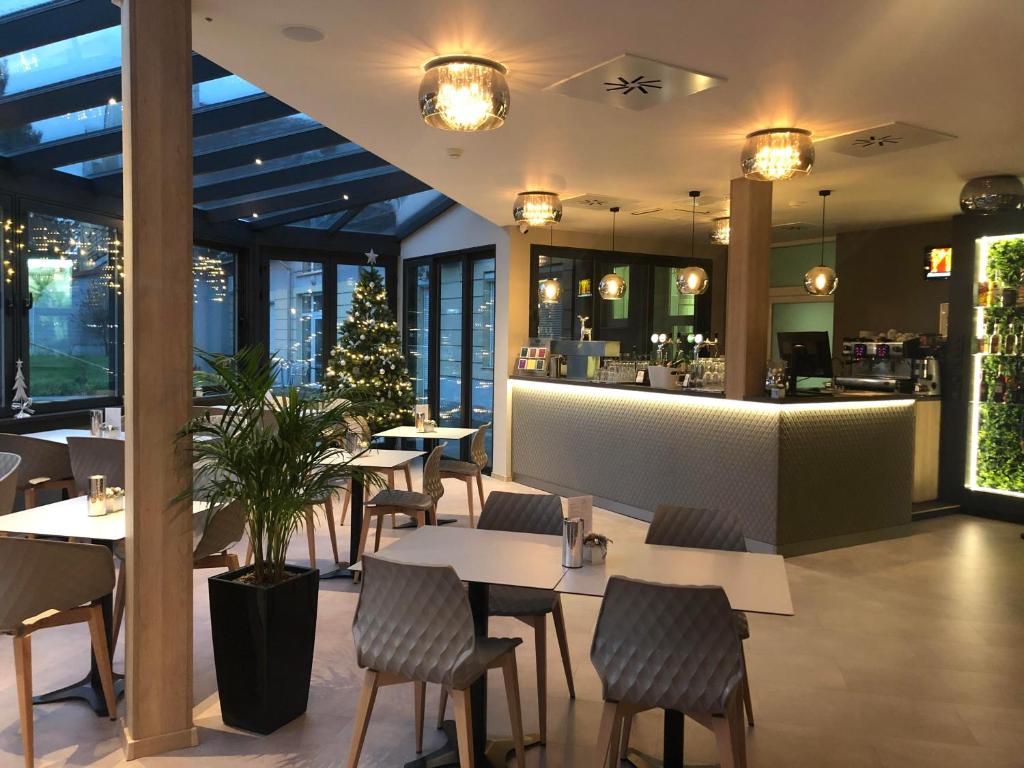 Restaurace v ubytování Hét Vezér Apartmanhotel