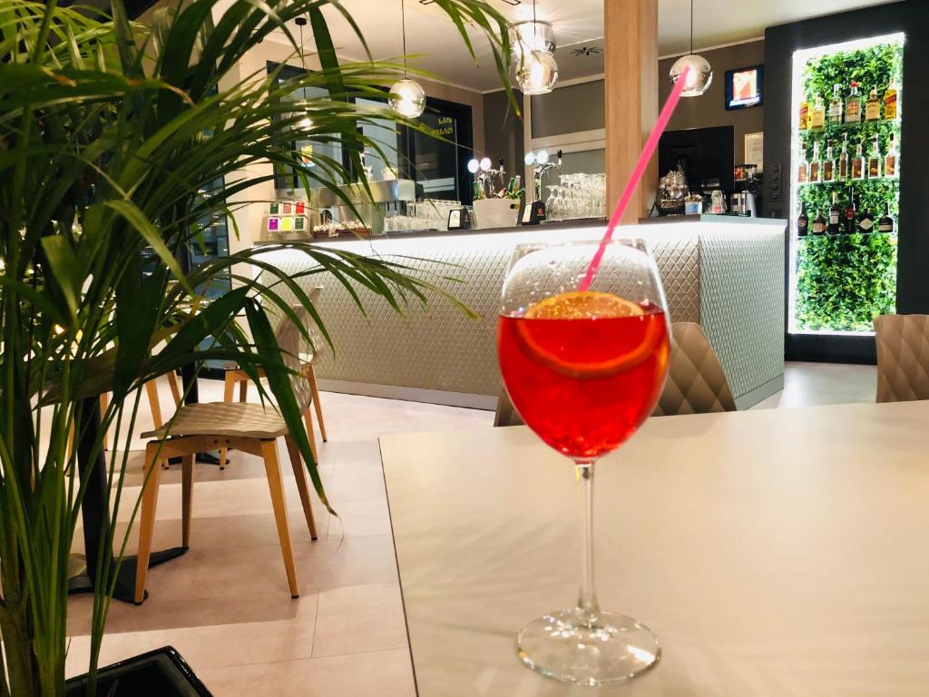 Nápoje v ubytování Hét Vezér Apartmanhotel