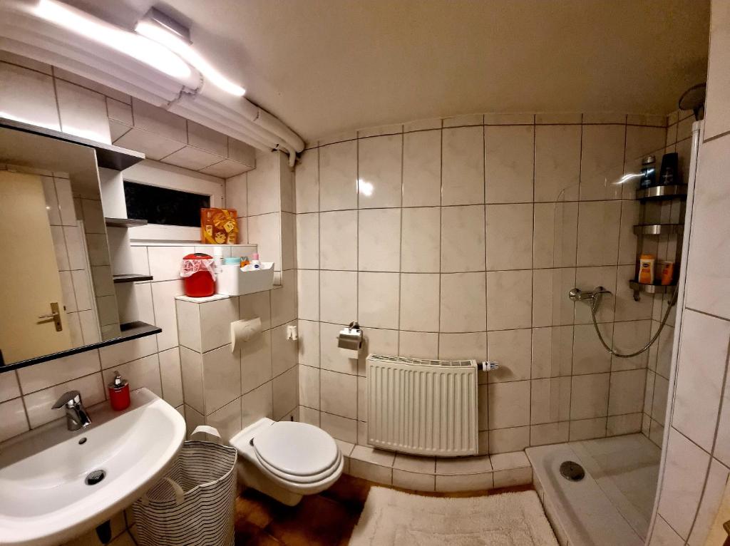 Koupelna v ubytování Souterrainwohnung zentrale Lage in Detmold