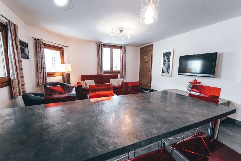 Appartement Orion by ExplorHome - Two-Bedroom Apartment