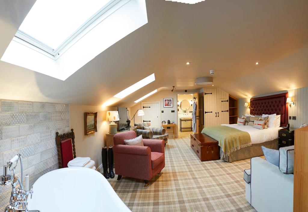 The Farrier - Resim 7