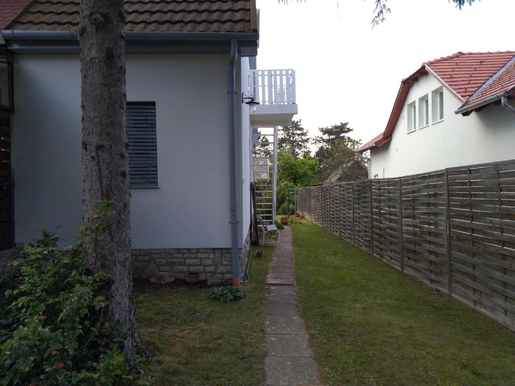 Budova, v ktorej sa apartmán nachádza