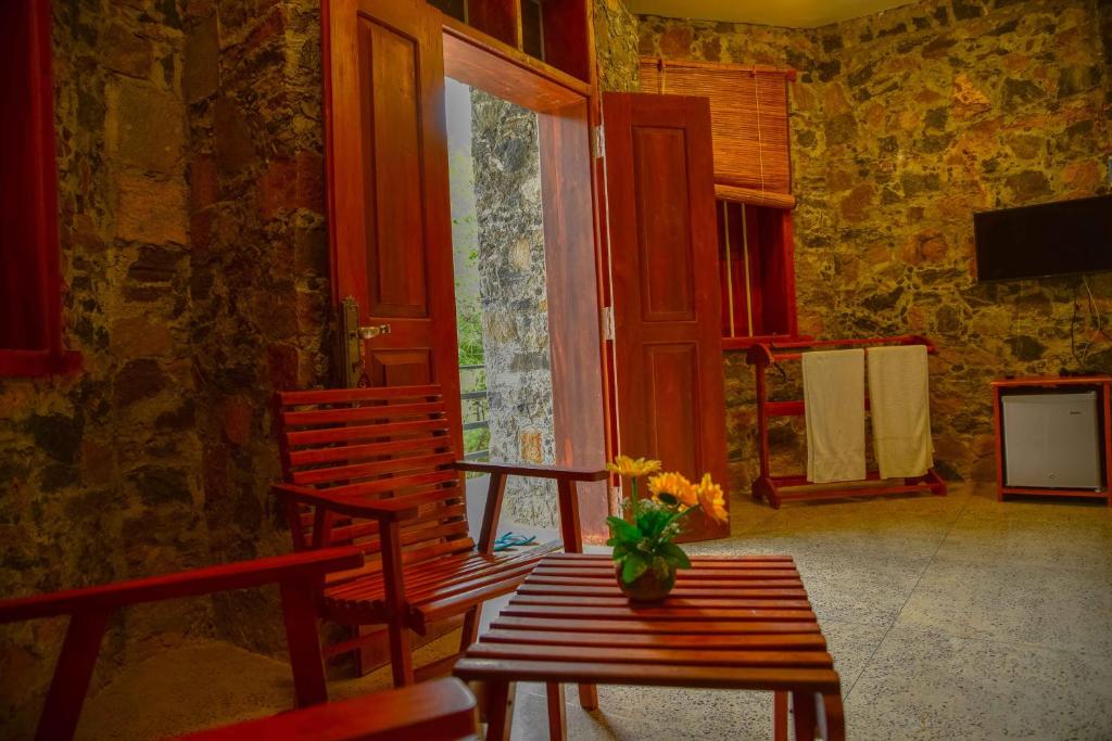 Lake Villa Resort - 12