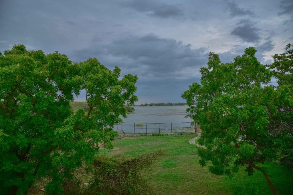 Lake Villa Resort - 15