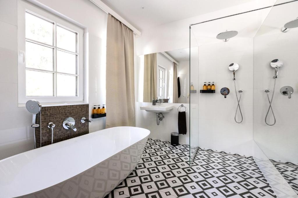 Koupelna v ubytování Hotel Sonnenalm Stuhleck