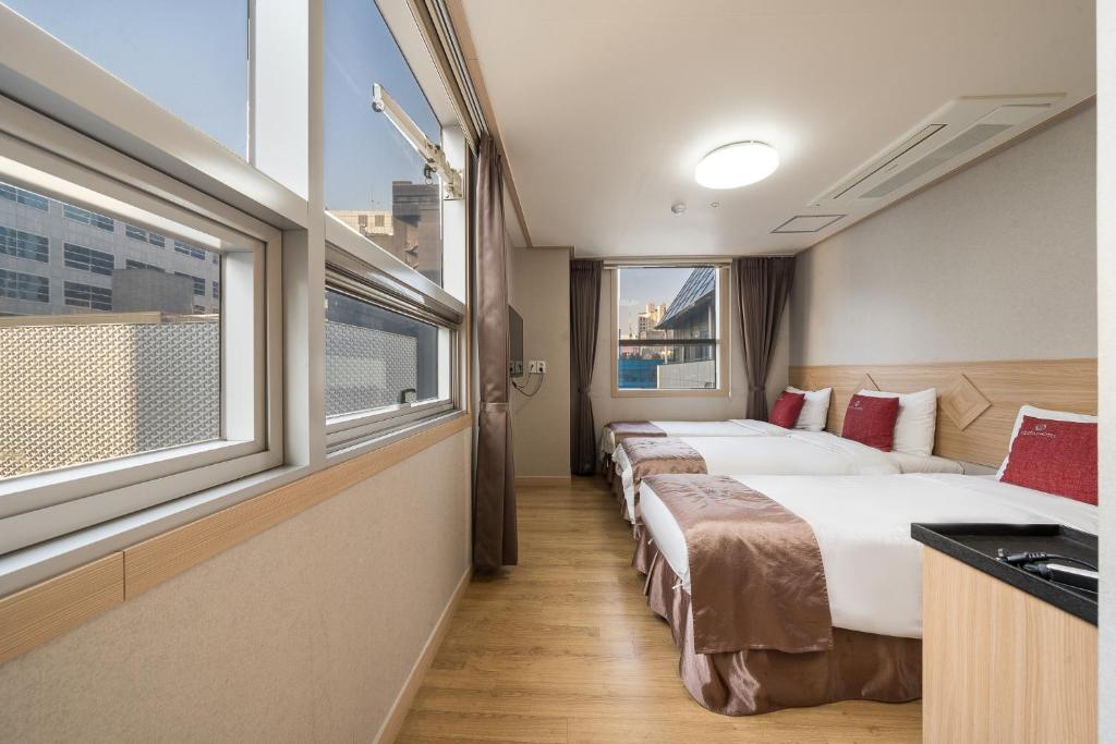 The Stay Hotel Myeongdong - 