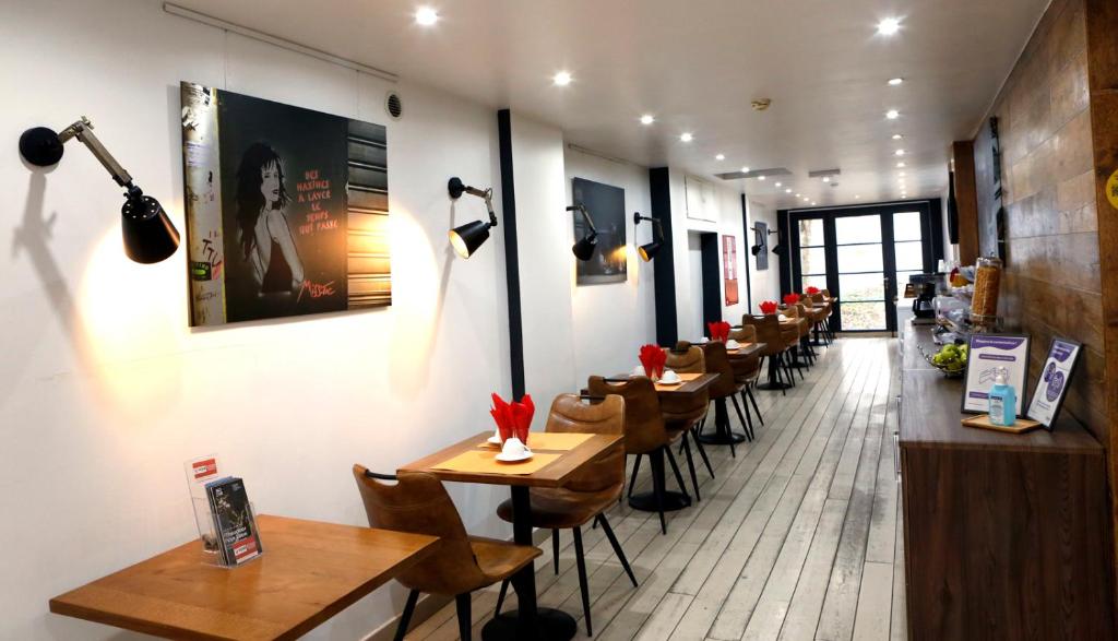 Hotel Midi-Zuid - Resim 4