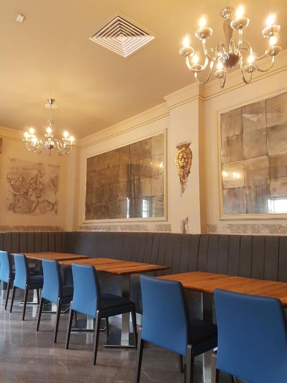Fotografie z fotogalerie ubytování VILA OPT v destinaci Constanţa
