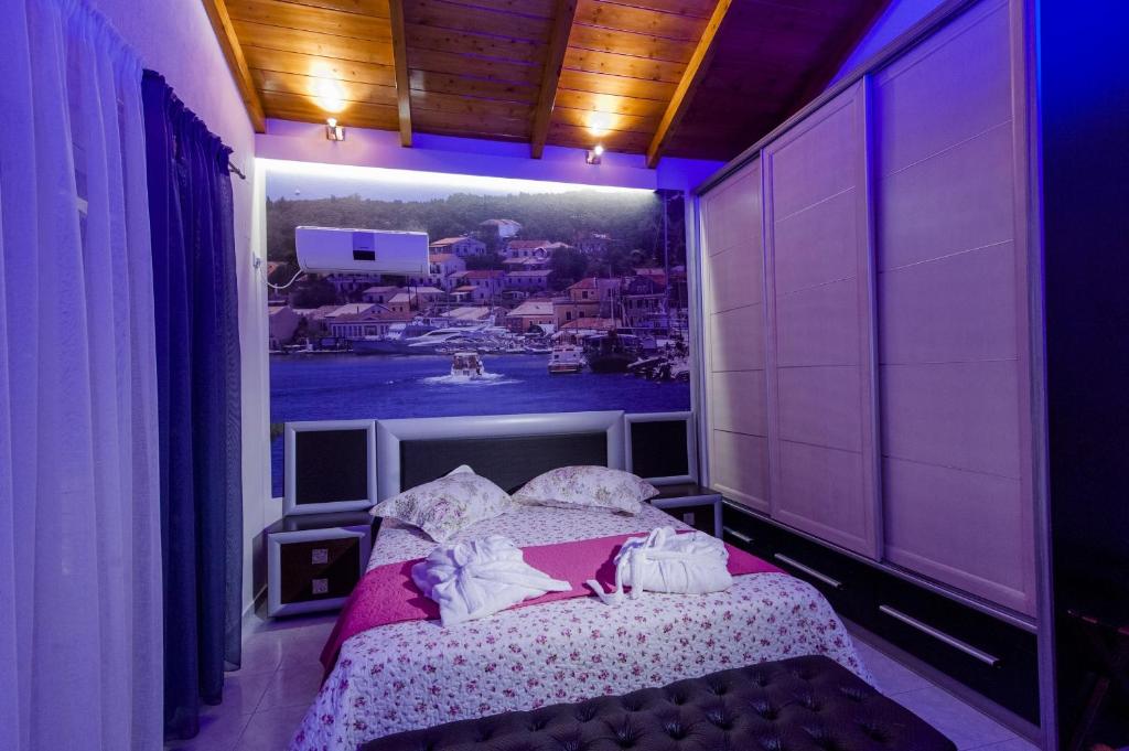 Postel nebo postele na pokoji v ubytování All Saints Villas