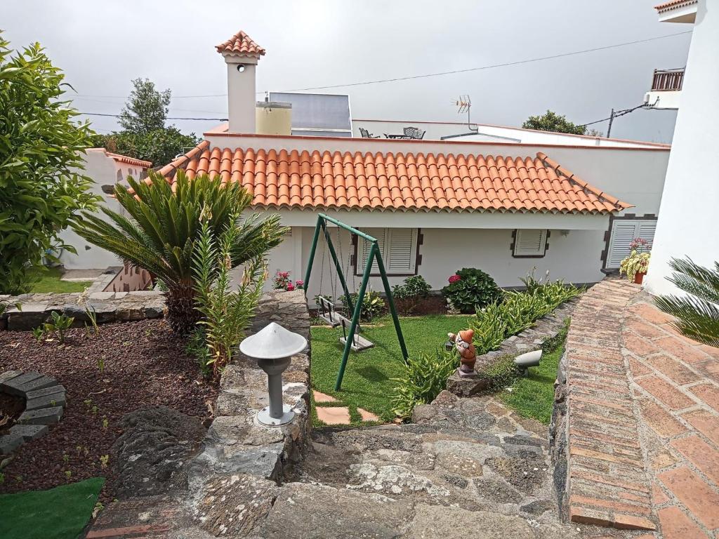 A garden outside El Cercado