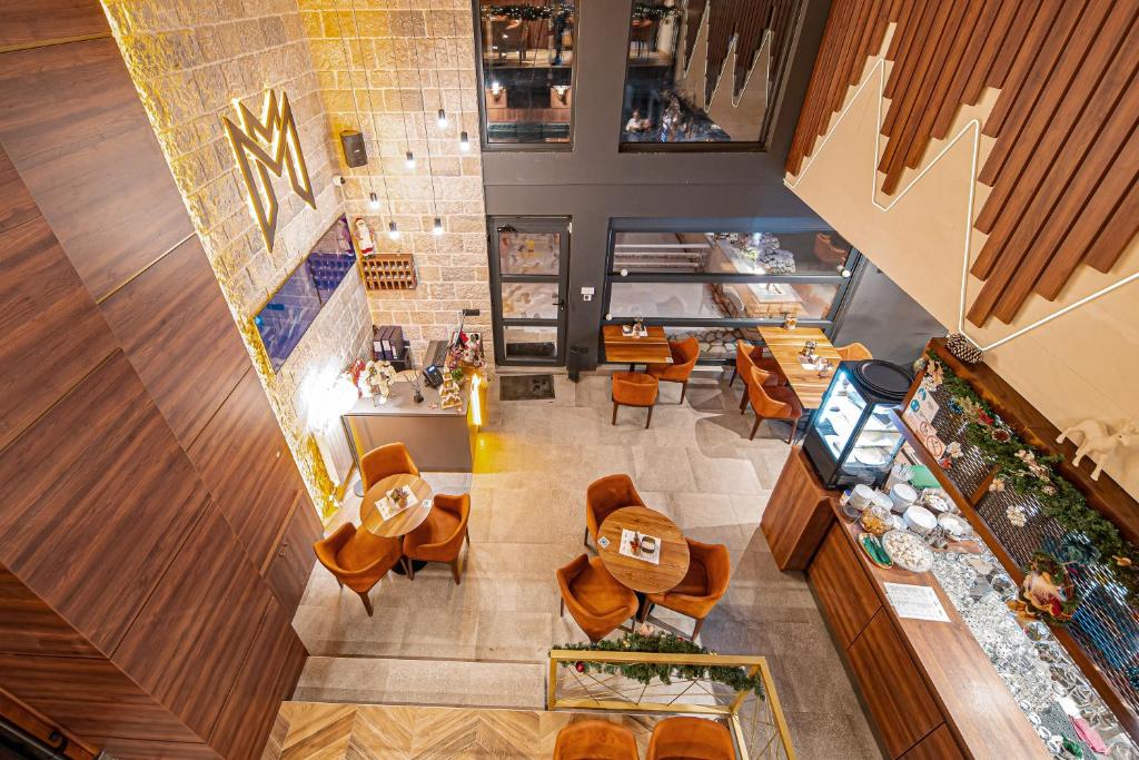 Restaurace v ubytování Modern Mountain