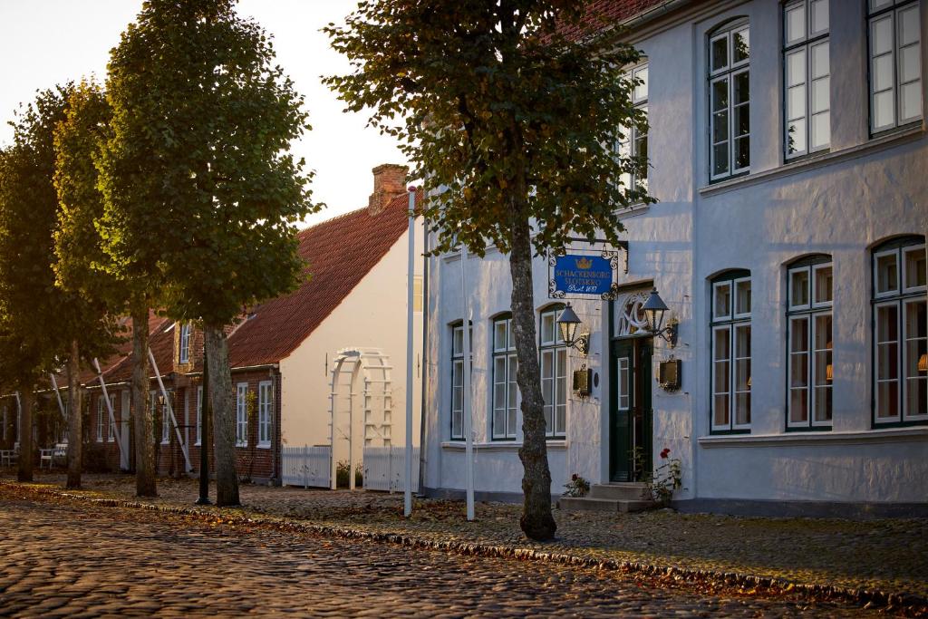 Budova, kde se penzion – hostinec nachází
