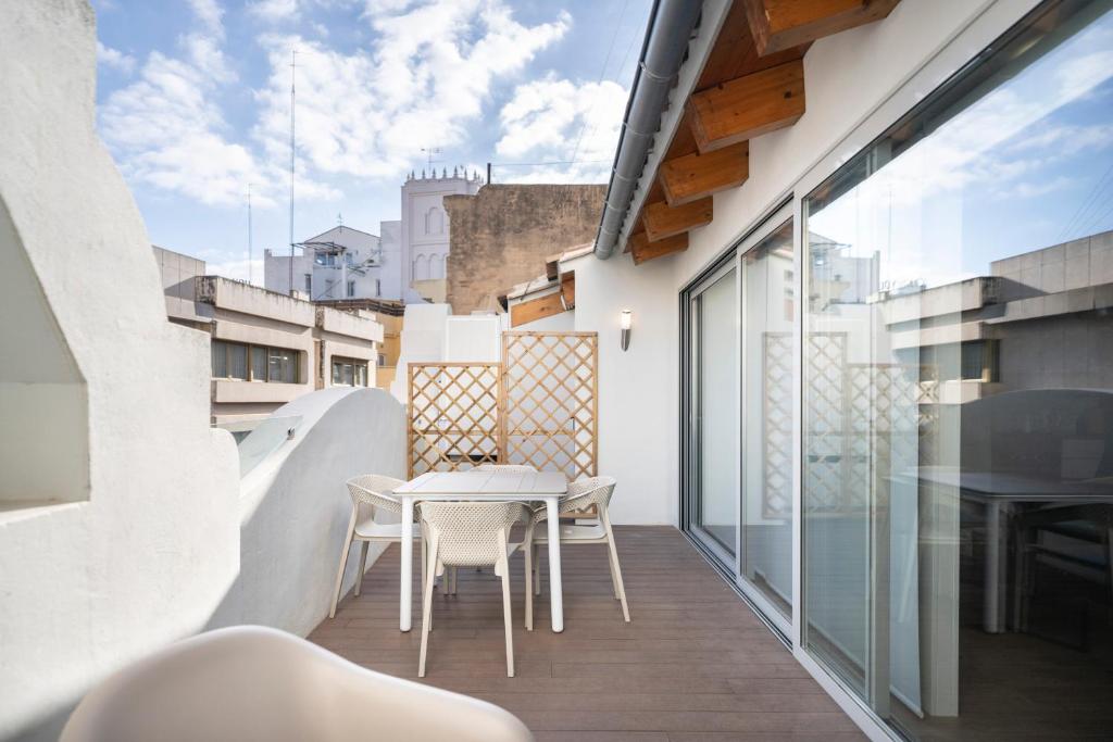 Total Valencia Ayuntamiento, Valencia – Updated 2023 Prices