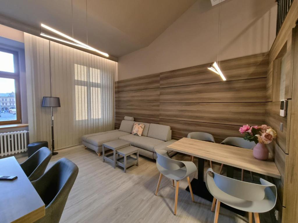 Zdjęcie z galerii obiektu Apartmány Etenia w mieście Kadaň