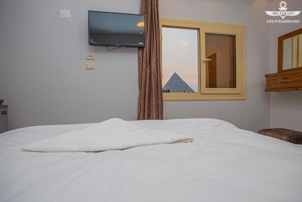 Life Pyramids Inn - 1