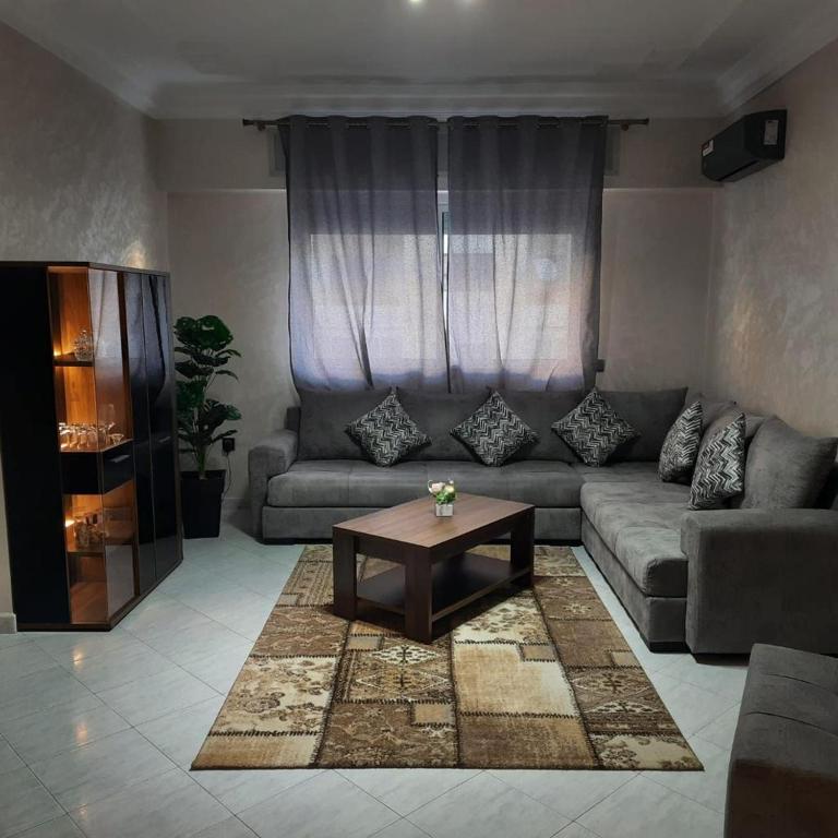Grand appartement au centre-ville de Tanger N 35, Tangier – Updated 2022  Prices