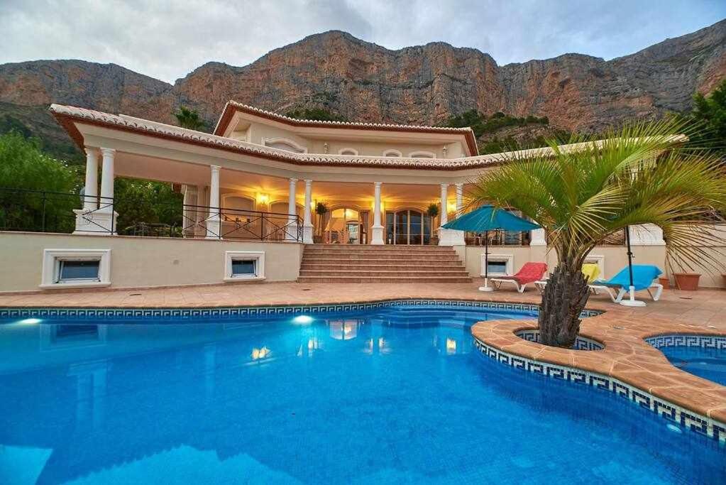 villa de lujo en javea, Jávea – Bijgewerkte prijzen 2022