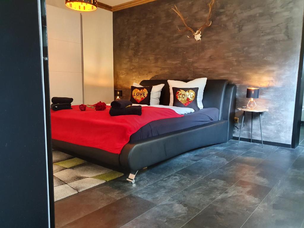 
Ein Bett oder Betten in einem Zimmer der Unterkunft Hotel Schwedenkrone B&B
