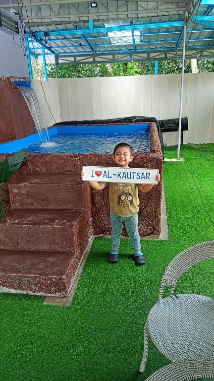 Al-Kautsar 3BR Kid's Pool Aircond & Wi-Fi - 