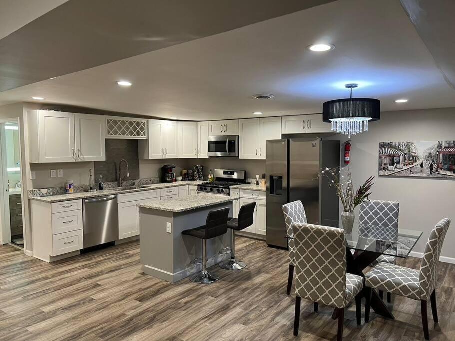 The 7th Street Loft - Housity
