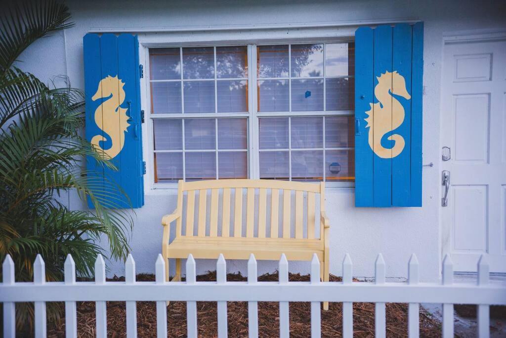 Charming home, minutes from the beach - Maison De Trois Chambres