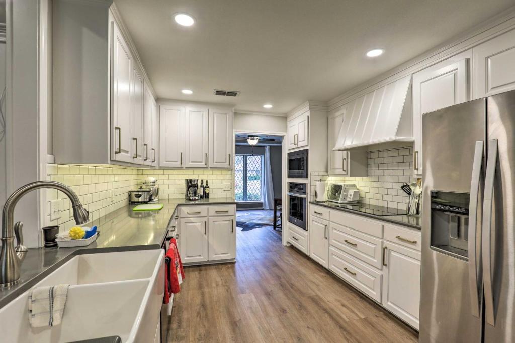 Gallery image of 9 Mi to Magnolia Market Large Home in Waco! in Waco