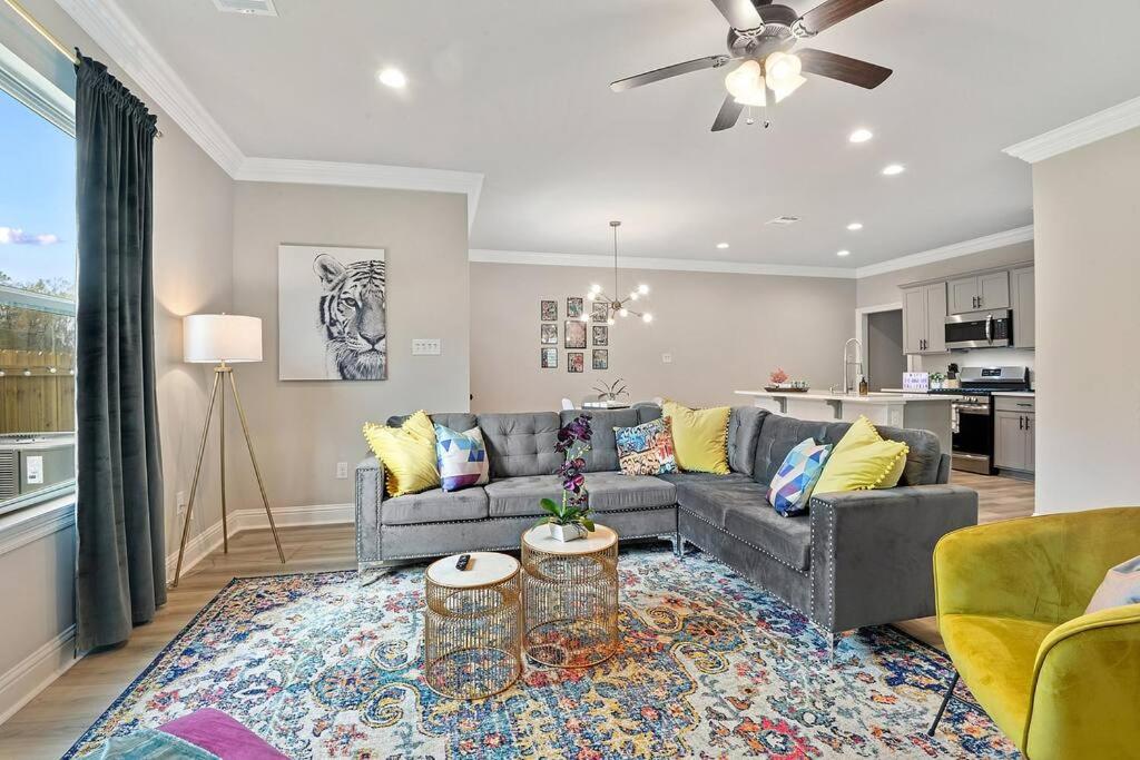 Luxurious New 3b/2.5bath 4 miles from LSU, Baton Rouge – Updated 2023 Prices