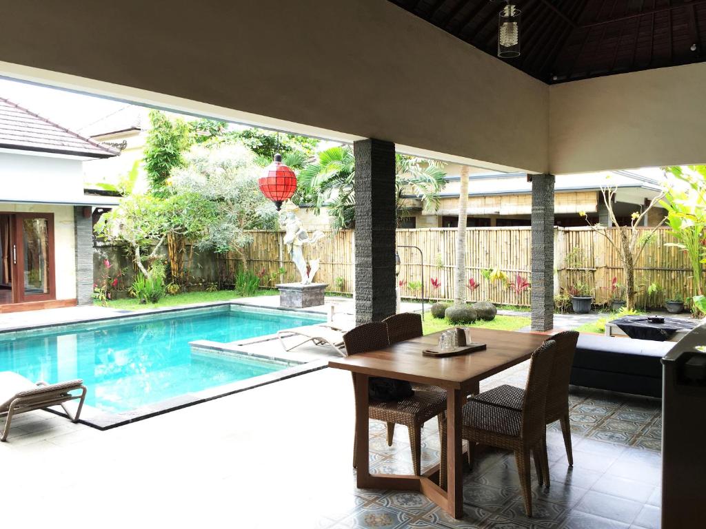Widi Agung Villa - 带私人游泳池的别墅
