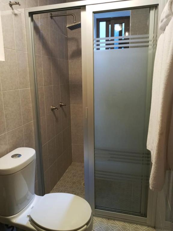 Koupelna v ubytování Hotel Suites La Fortuna