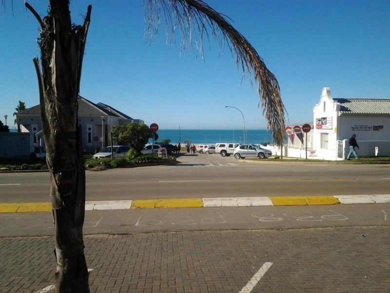 18 Neptunes Terrace, Jeffreys Bay (updated prices 2024)