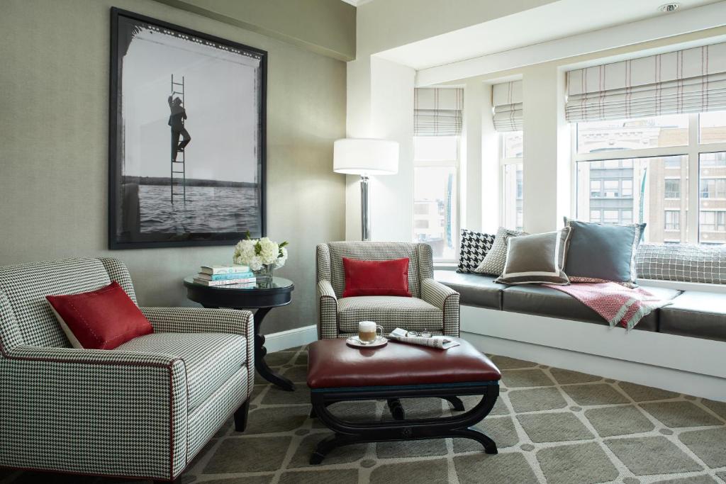 Hotel Commonwealth - Suite De Rey Ejecutivo