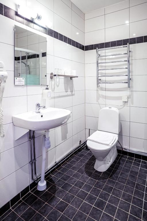 Queen's Hotel by First Hotels - Resim 42